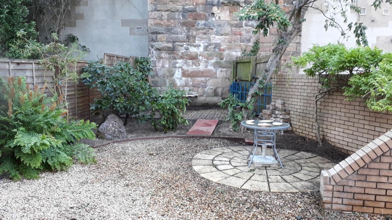 فيلا غلاسغوفي Bright City Centre House - Private Garden & Parking! المظهر الخارجي الصورة